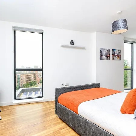 Host & - Yorksha Luxury Apartment